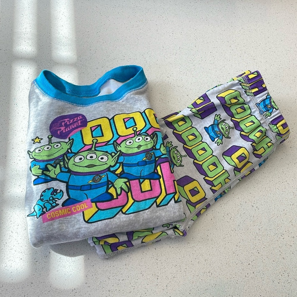 Toy Story Aliens Glow-in-the-Dark PJ Pals for Kids size 7